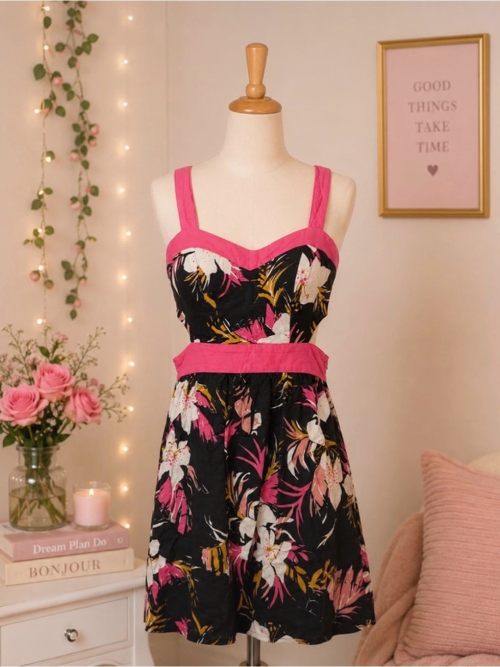 Black Floral Sundress Pink Peekaboo Sides Size Small